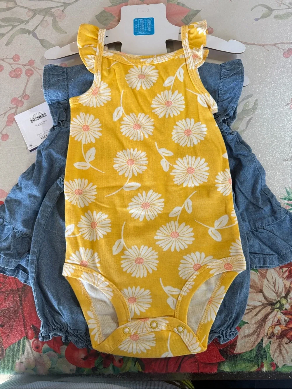 Carter's 3- piece set for Baby Girls (169)